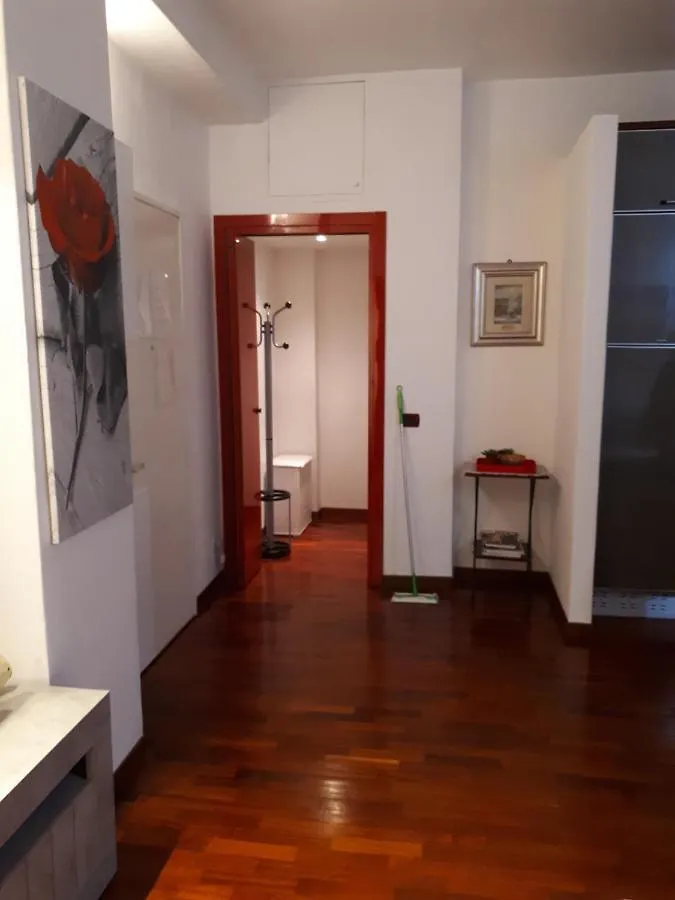 Valassina Milano Apartment איטליה